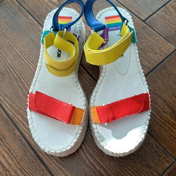 Dolce Vita x Trevor Myra Pride Sandal 7 - Picture 3 of 7